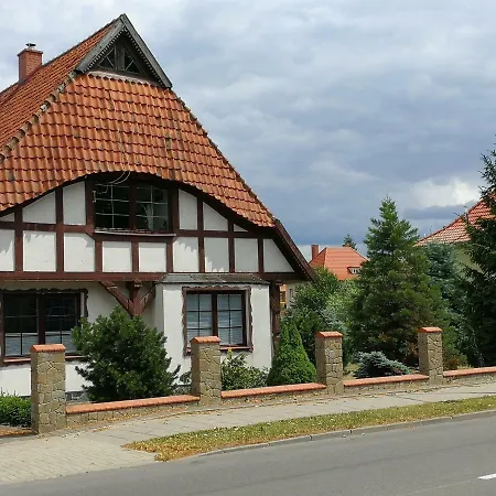 Bialostocka 13 *